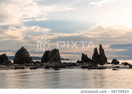 《和歌山縣》橋鬼岩的黎明和景點 88739924