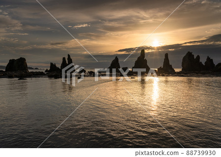 《Wakayama Prefecture》 Dawn and scenic spots of Hashiguiiwa 88739930