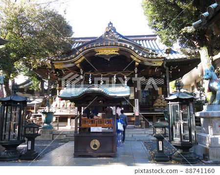 Autumn Toyokawa Inari Tokyo Betsuin (main hall) Autumn Toyokawa Inari Tokyo Betsuin (main hall) 88741160