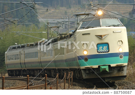 Hokuriku Main Line Kurikara-Tsubata JR East 485 series T15 formation (Niigata) Hokuetsu Hokuriku Main Line Kurikara-Tsubata JR East 485 series T15 formation (Niigata) Hokuetsu 88750087
