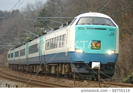 Hokuriku Main Line Tsubata-Kurikara JR East 485 series R23 formation (Niigata) Hakutaka 88750118