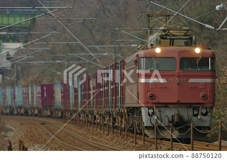 Hokuriku Main Line Tsubata-Kurikara JR Freight EF81-29 (Toyama) 88750120