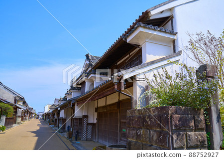 View the east side of Udatsu, Wakimachi, Mima City, Tokushima Prefecture (near miscellaneous goods and Udatsuya) View the east side of Udatsu, Wakimachi, Mima City, Tokushima Prefecture (near miscellaneous goods and Udatsuya) 88752927