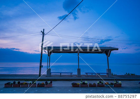 (Ehime Prefecture) JR Shimonada Station evening view 88755297