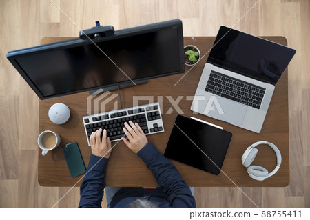 Desk work image Middle man operating the keyboard 88755411