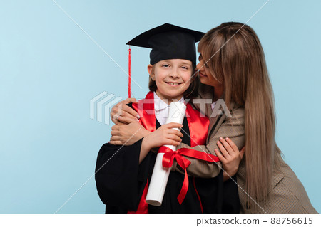 Parent congratulate little genius student Parent congratulate little genius student 88756615
