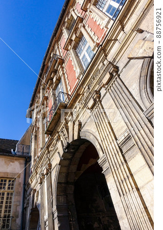 Place des Vosges (Paris, France), the oldest square in Paris 88756921