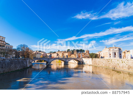 Rome in winter Townscape along the Tiber 88757945