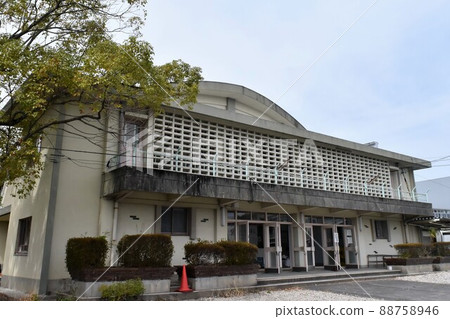Iwakura City Gymnasium (School Gymnasium) Iwakura City Gymnasium (School Gymnasium) 88758946