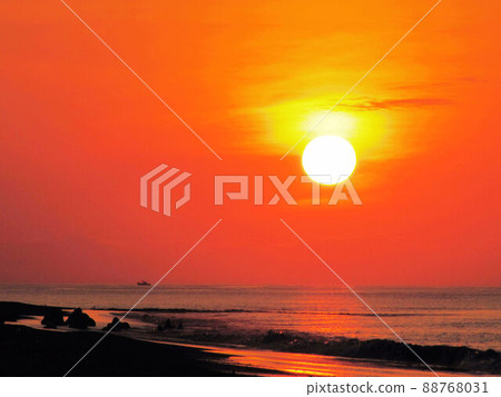 晨曉黃昏夕彩 88768031