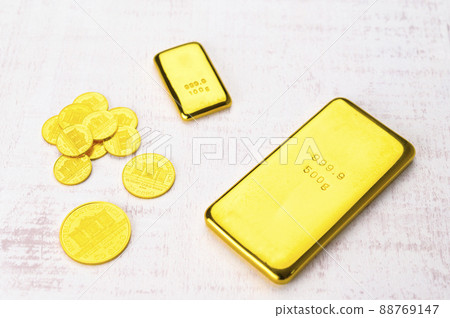 Gold bar Gold bar 88769147