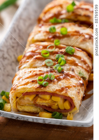 egg pancake ham corn taiwan breakfast food egg pancake roll ダンビン egg pancake エッグロール 88769599
