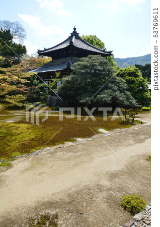 Shurasen and gardens of Kao-in (Saga-Kitahori-cho, Kamigyo-ku, Kyoto City) Shurasen and gardens of Kao-in (Saga-Kitahori-cho, Kamigyo-ku, Kyoto City) 88769611