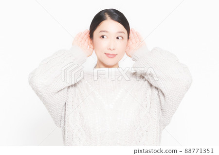 聽謠言的女人 聽謠言的女人 88771351