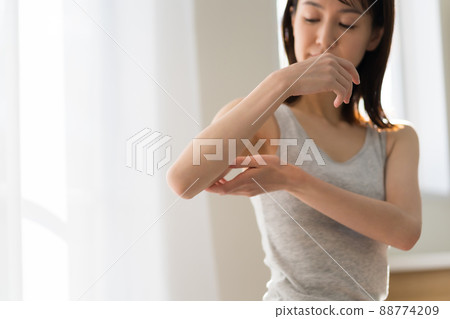 上臂 女生 女孩 88774209
