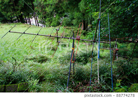 Abandoned big antenna Abandoned big antenna 88774278