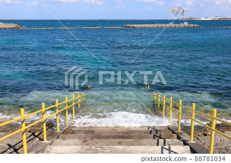 Okinawa Naha Umisora Park on the waves 88781034