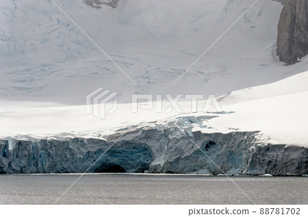 Coastline of Antarctica - Global Warming - Ice Formations 88781702