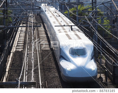 在本町立交橋的新幹線 N700S J19 編隊 88783185