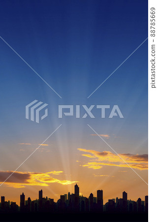 黎明時分的城市剪影 黎明時分的城市剪影 88785669