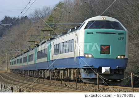 北陸本線椿田栗倉JR東485系R1編隊(新潟)白鷹 北陸本線椿田栗倉JR東485系R1編隊(新潟)白鷹 88790885