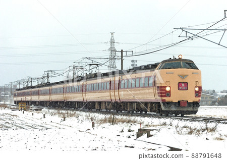 信越本線高田春日山 JR 西 485 系列 A09 編隊(京都)支線 信越本線高田春日山 JR 西 485 系列 A09 編隊(京都)支線 88791648
