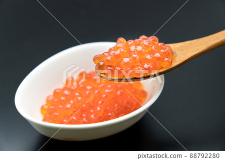 Salmon roe pickled in soy sauce 88792280