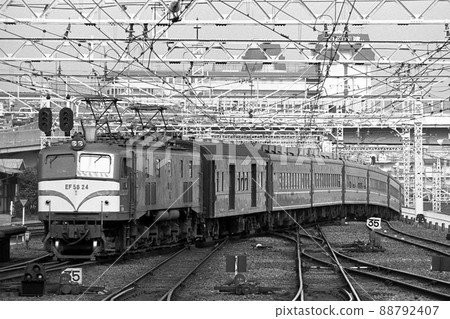 鐵道列車JNR EF58阪和線天王寺阪和家庭促銷關西本線龍香駕駛區尾崎EF 88792407