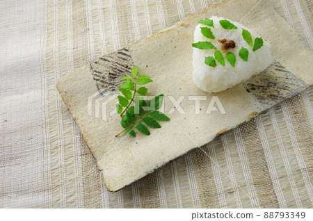 春季限定樹芽飯糰 88793349