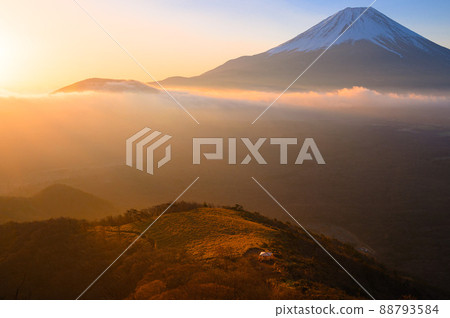 (Yamanashi Prefecture) Asagiri and Sunrise / Mt. Fuji (Yamanashi Prefecture) Asagiri and Sunrise / Mt. Fuji 88793584