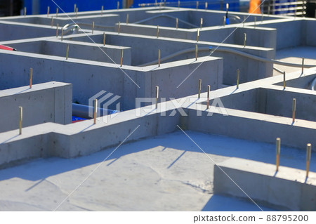 Image of basic construction of new house 88795200