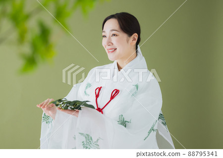 一個女祭司 88795341