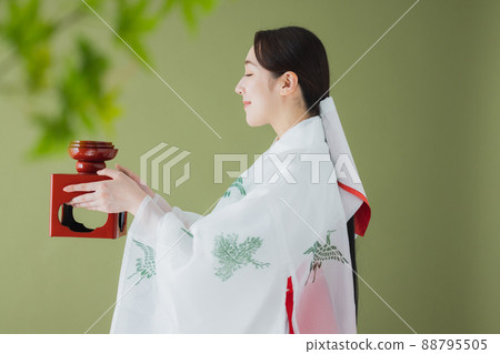 千早巫女杯 88795505