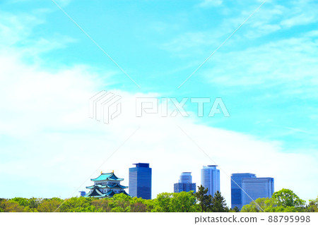 名古屋市、名古屋城和名古屋站前摩天大樓的風景 名古屋市、名古屋城和名古屋站前摩天大樓的風景 88795998