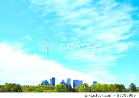 名古屋市、名古屋城和名古屋站前摩天大樓的風景 88795999
