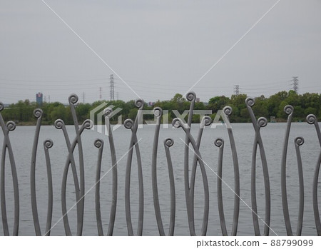 水邊癒合 88799099