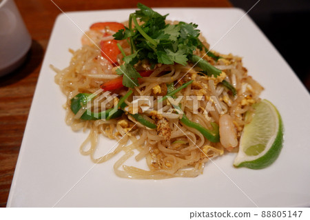 Pad thai 88805147