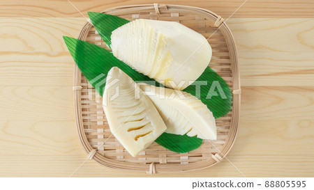 Image of bamboo shoots that have been peeled and boiled 88805595