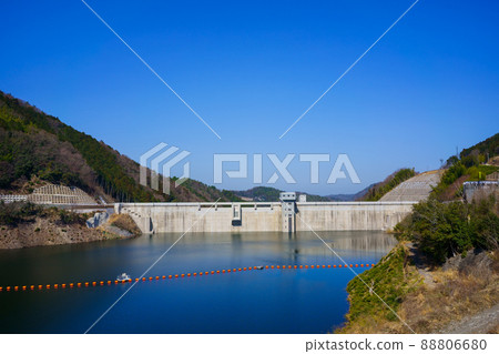 Kabagawa Dam (Takamatsu City, Kagawa Prefecture) 88806680