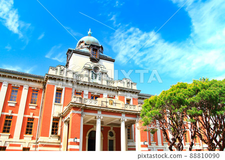 Scenery of Nagoya City Archives and Museum in spring 88810090
