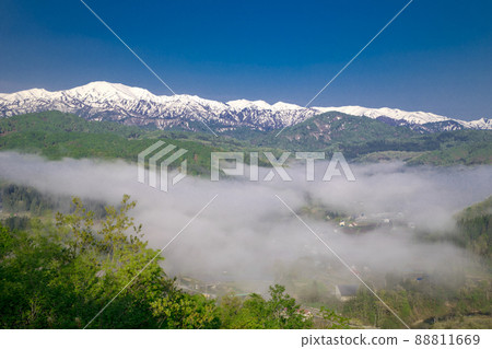 [山形縣飯出山脈]白河湖山的風景 88811669