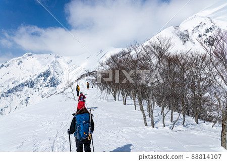 Climber heading to Tanigawa-dake peak 88814107