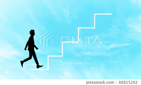跑上樓梯的男性剪影 88815282