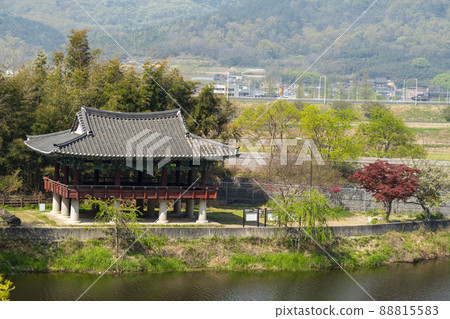 Yeongbyeokjeong, Jiseokcheon 88815583