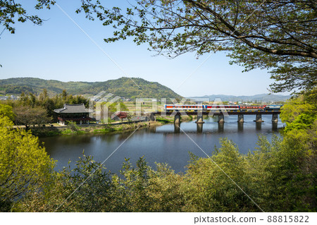 Yeongbyeokjeong, Jiseokcheon 88815822