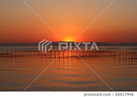 Fishing in the evening, sunset 88817946