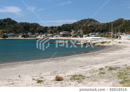 Okinoshima, Tateyama City "Fault" Okinoshima, Tateyama City "Fault" 88818916