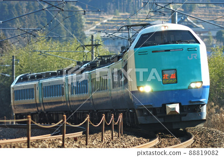 北陸本線栗良翼JR東邊485系列R23編隊(新潟)北越 北陸本線栗良翼JR東邊485系列R23編隊(新潟)北越 88819082