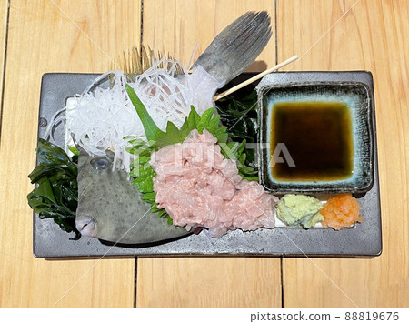 Kawahagi sashimi (Ikizukuri) Kawahagi sashimi (Ikizukuri) 88819676
