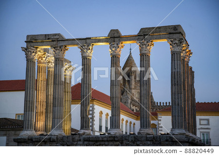 PORTUGAL ALENTEJO EVORA ROMAN TEMPLE PORTUGAL ALENTEJO EVORA ROMAN TEMPLE 88820449